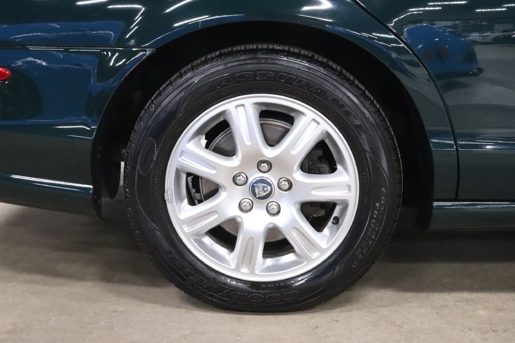 2005-Jaguar-S-TYPE-Discovery-Auto-Center-30
