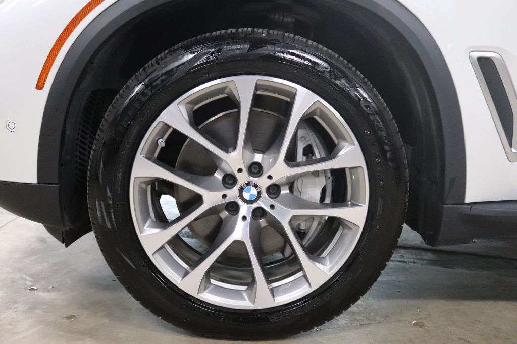 2020-BMW-X5-Discovery-Auto-Center-33