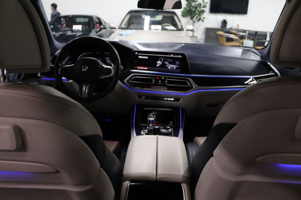 2020-BMW-X7 MSPORT-Discovery-Auto-Center-38