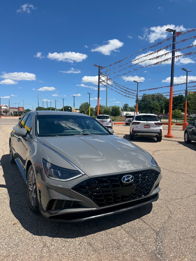 Photo 5 of this HYUNDAI SONATA