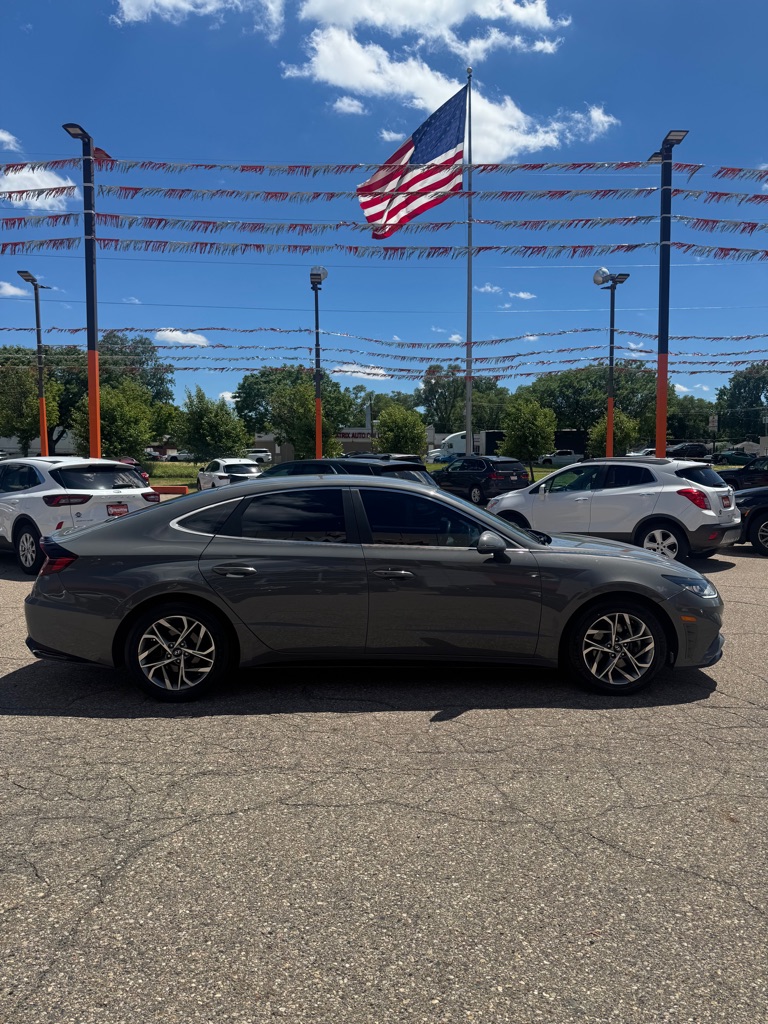 Photo 6 of this HYUNDAI SONATA