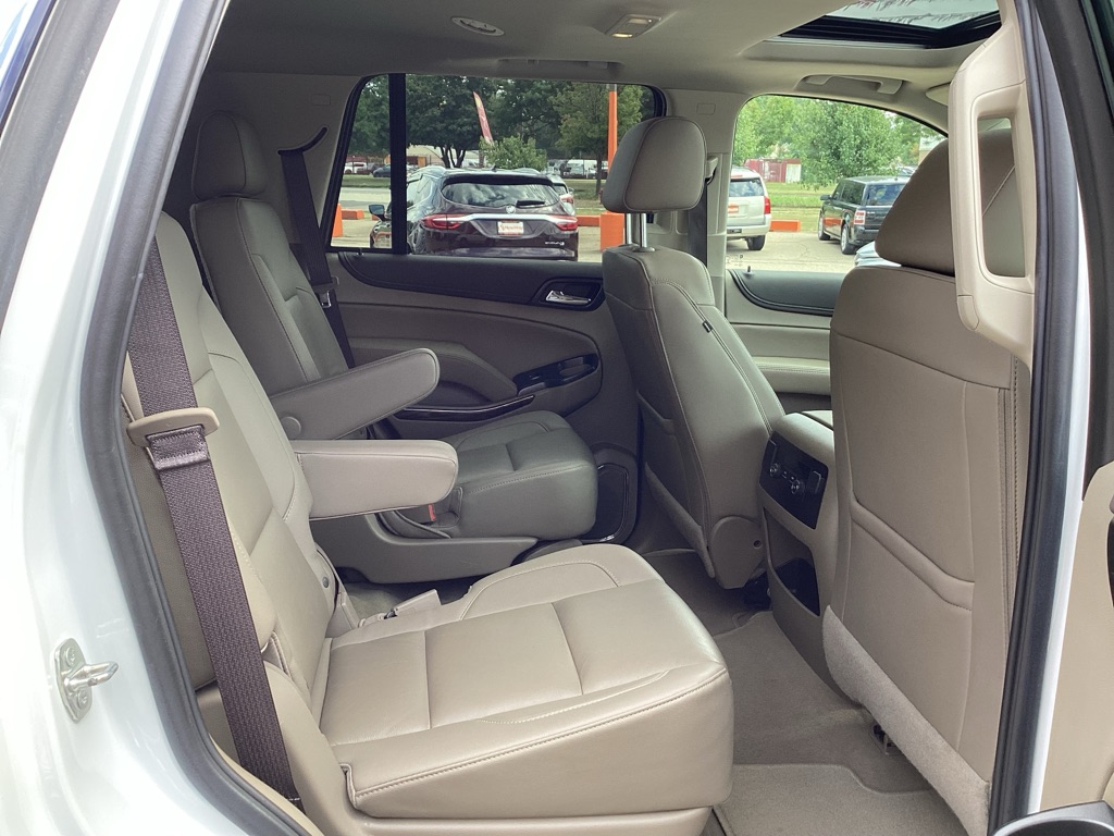 Photo 15 of this GMC YUKON