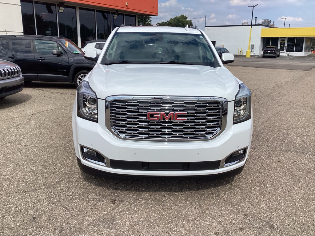 Photo 4 of this GMC YUKON