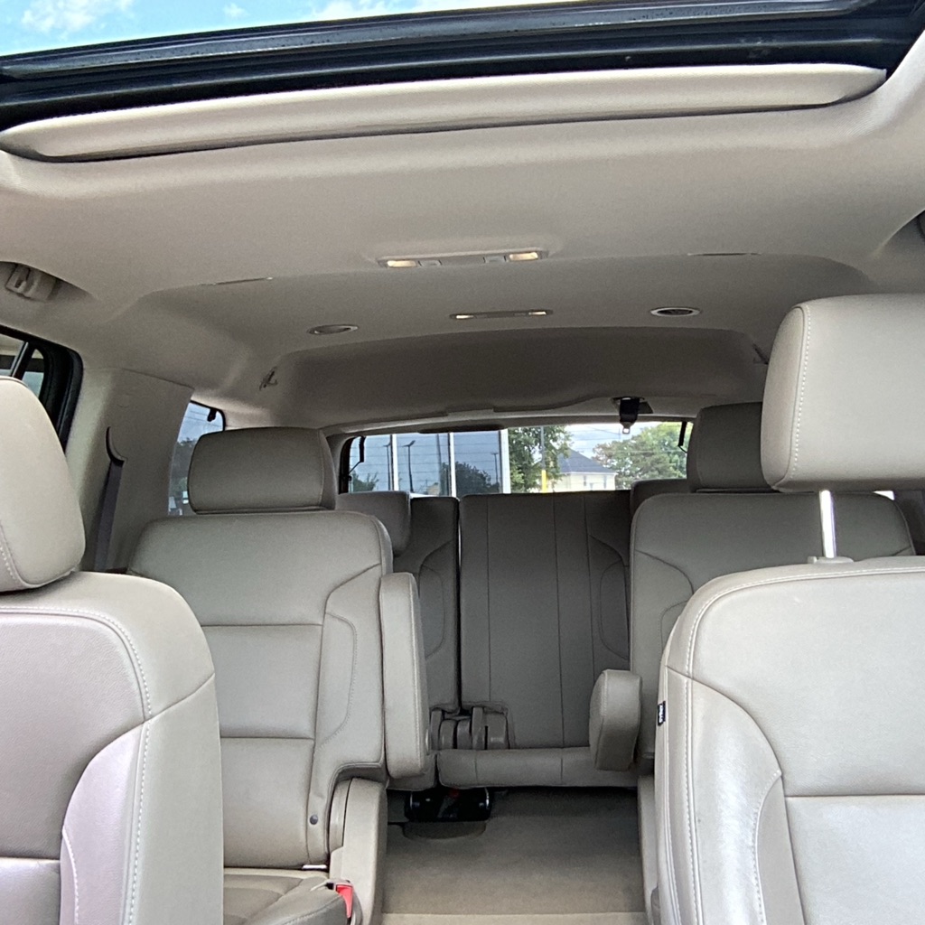 Photo 13 of this GMC YUKON