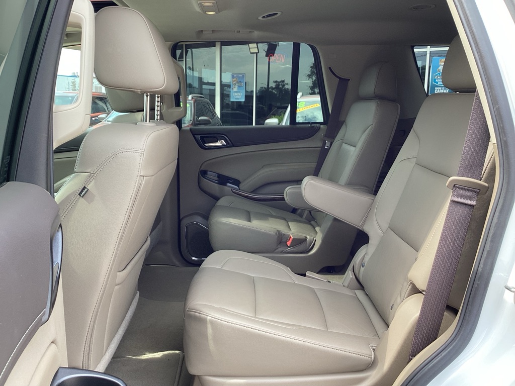 Photo 17 of this GMC YUKON