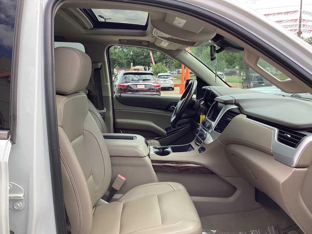 Photo 14 of this GMC YUKON