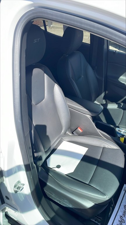 Photo 17 of this BUICK ENCORE GX