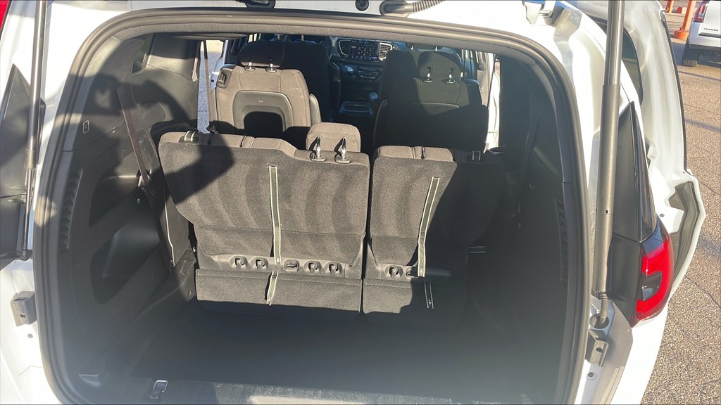 Photo 27 of this BUICK ENCORE GX