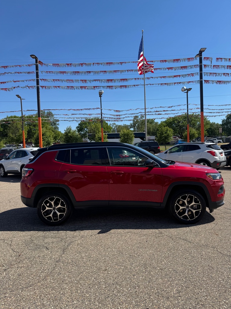 Photo 6 of this JEEP COMPASS