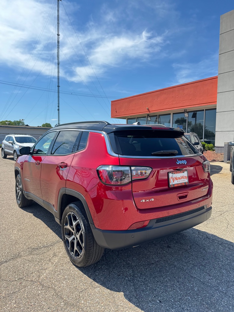 Photo 9 of this JEEP COMPASS