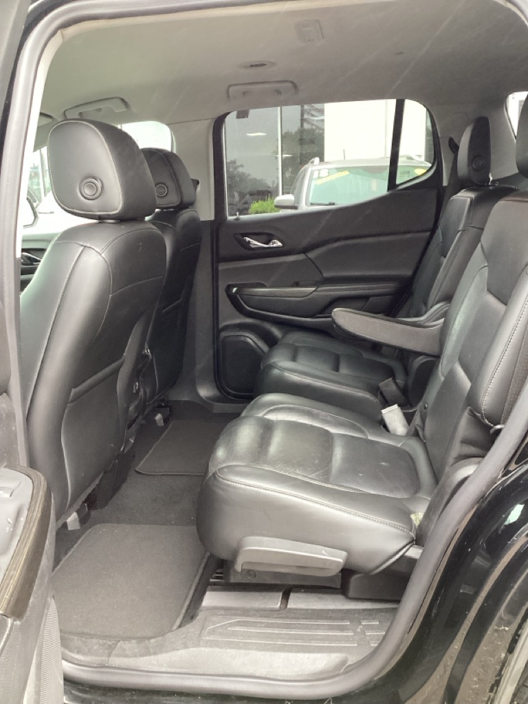 Photo 14 of this GMC ACADIA
