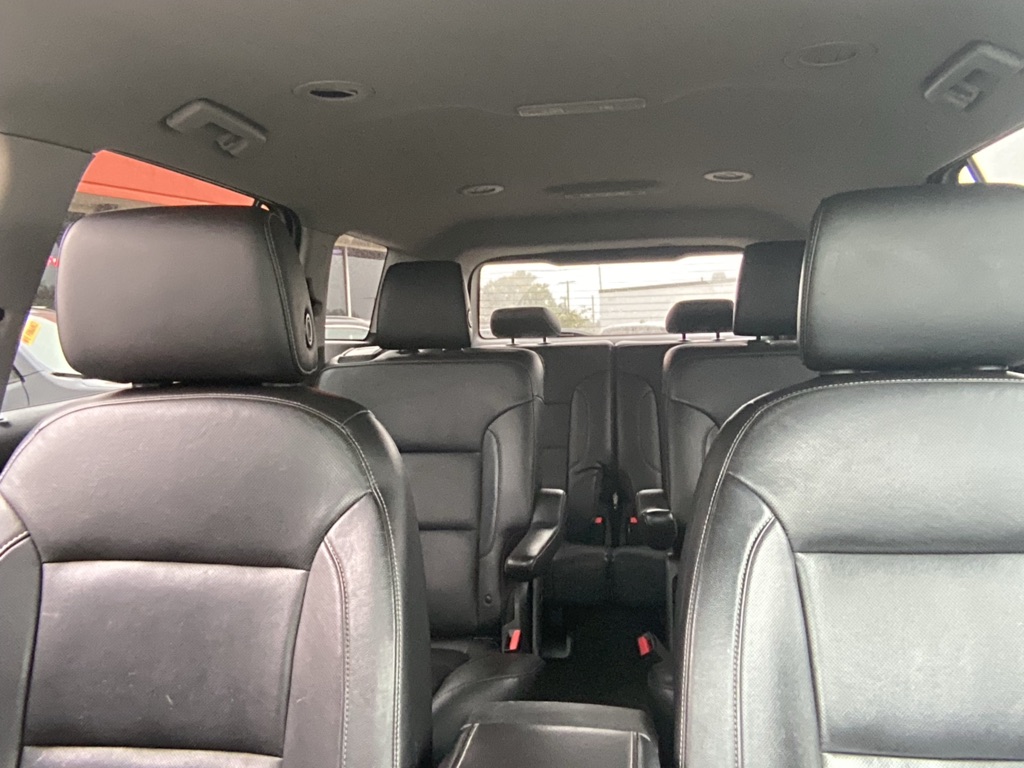 Photo 11 of this GMC ACADIA