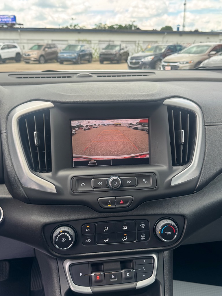 Photo 13 of this GMC TERRAIN