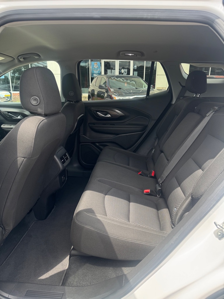Photo 17 of this GMC TERRAIN
