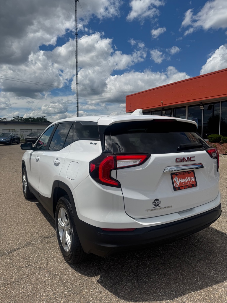 Photo 9 of this GMC TERRAIN