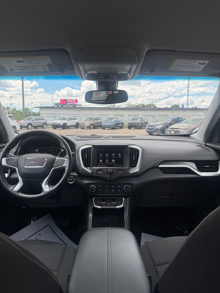Photo 16 of this GMC TERRAIN