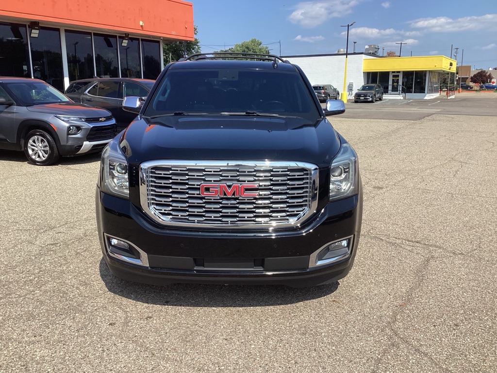 Photo 4 of this GMC YUKON