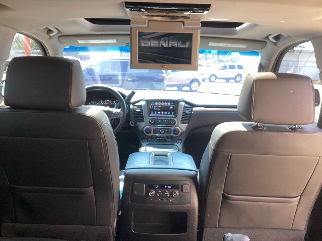 Photo 19 of this GMC YUKON