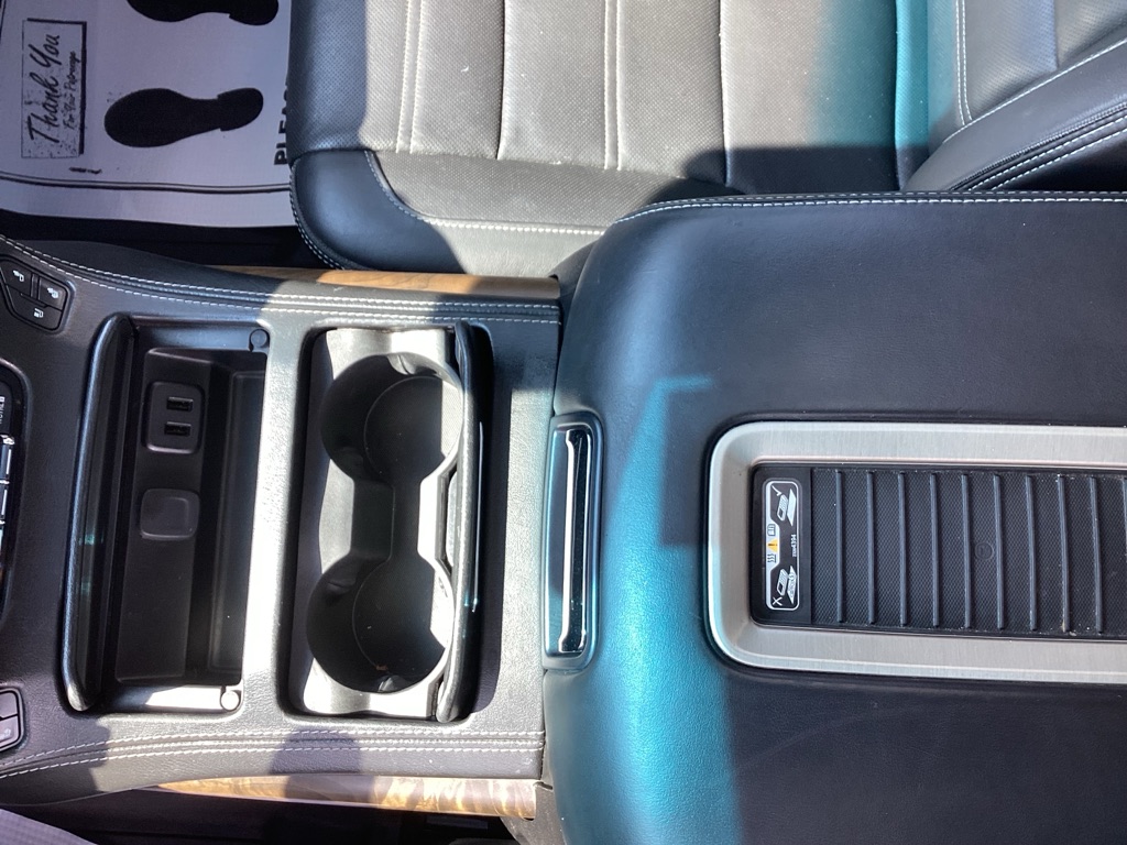 Photo 21 of this GMC YUKON