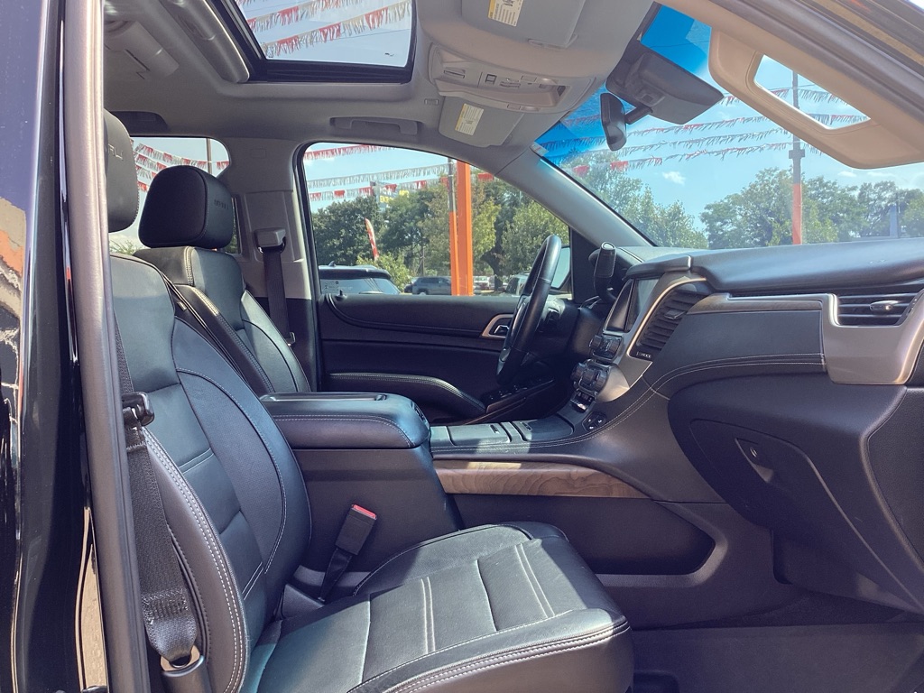 Photo 16 of this GMC YUKON