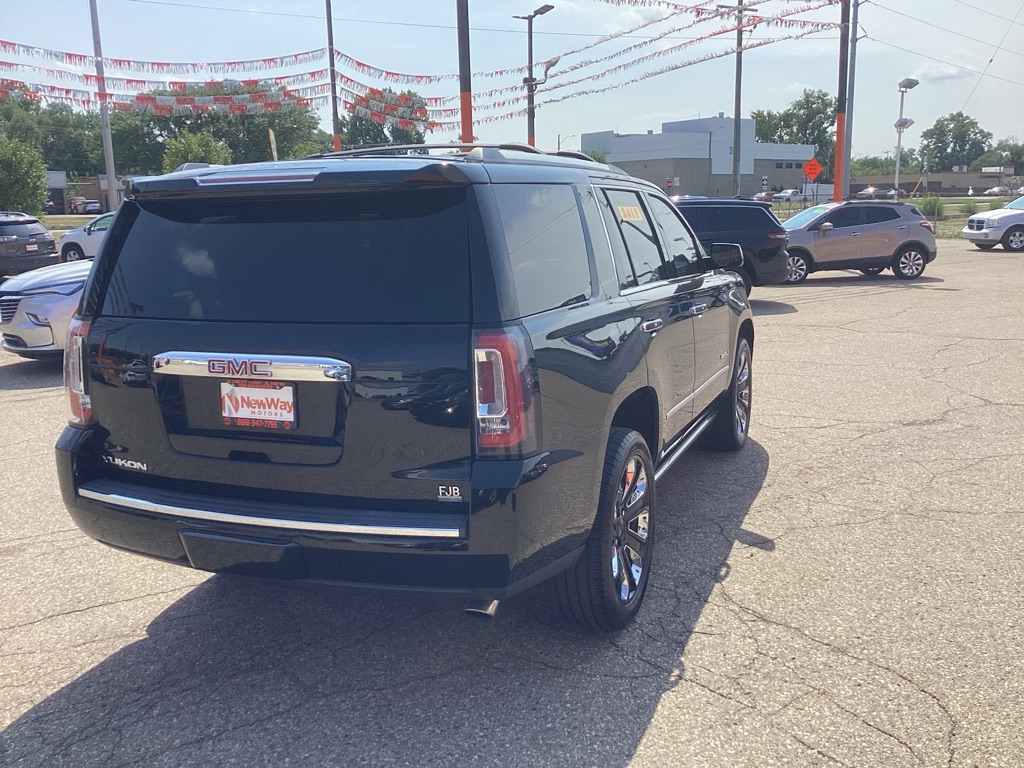 Photo 7 of this GMC YUKON