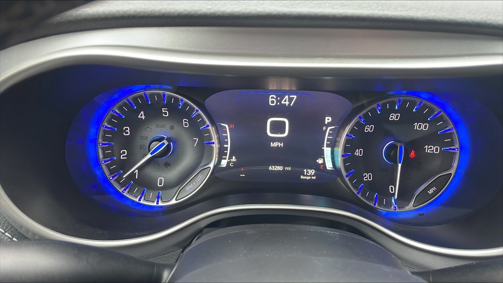 Photo 13 of this CHRYSLER PACIFICA