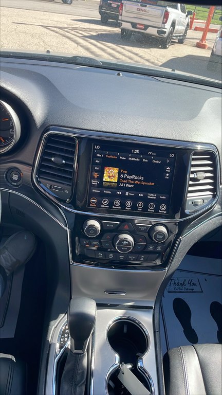 Photo 14 of this JEEP GRAND CHEROKEE