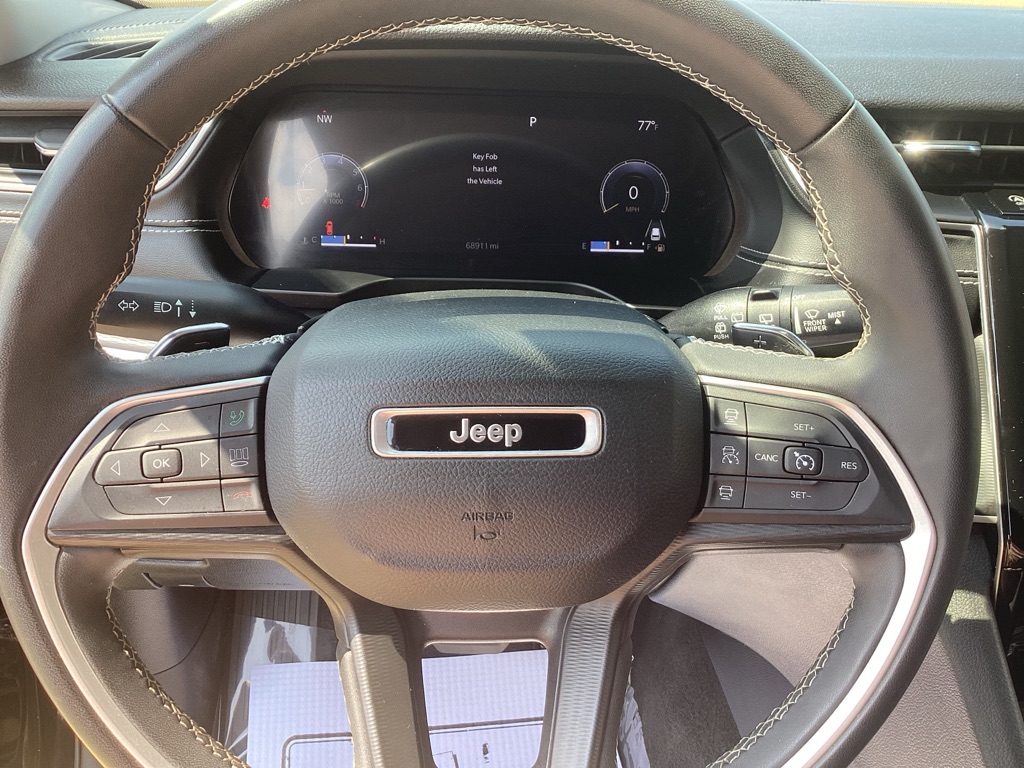 Photo 22 of this JEEP GRAND CHEROKEE