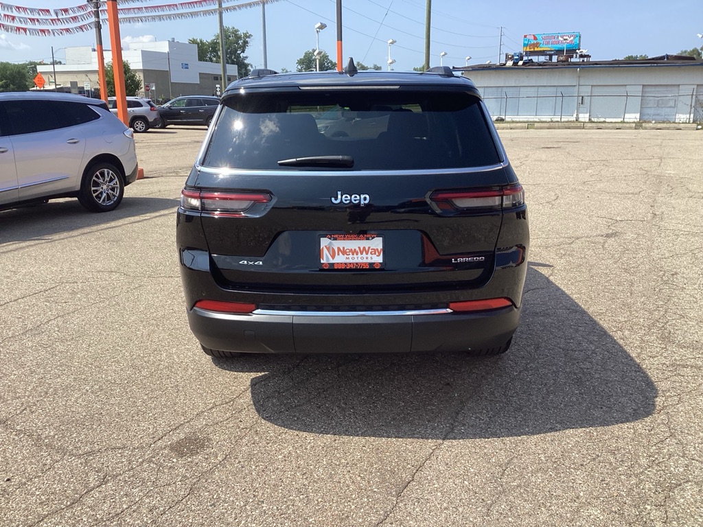 Photo 8 of this JEEP GRAND CHEROKEE