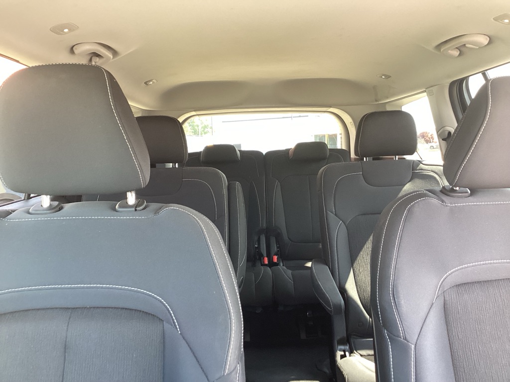 Photo 19 of this JEEP GRAND CHEROKEE