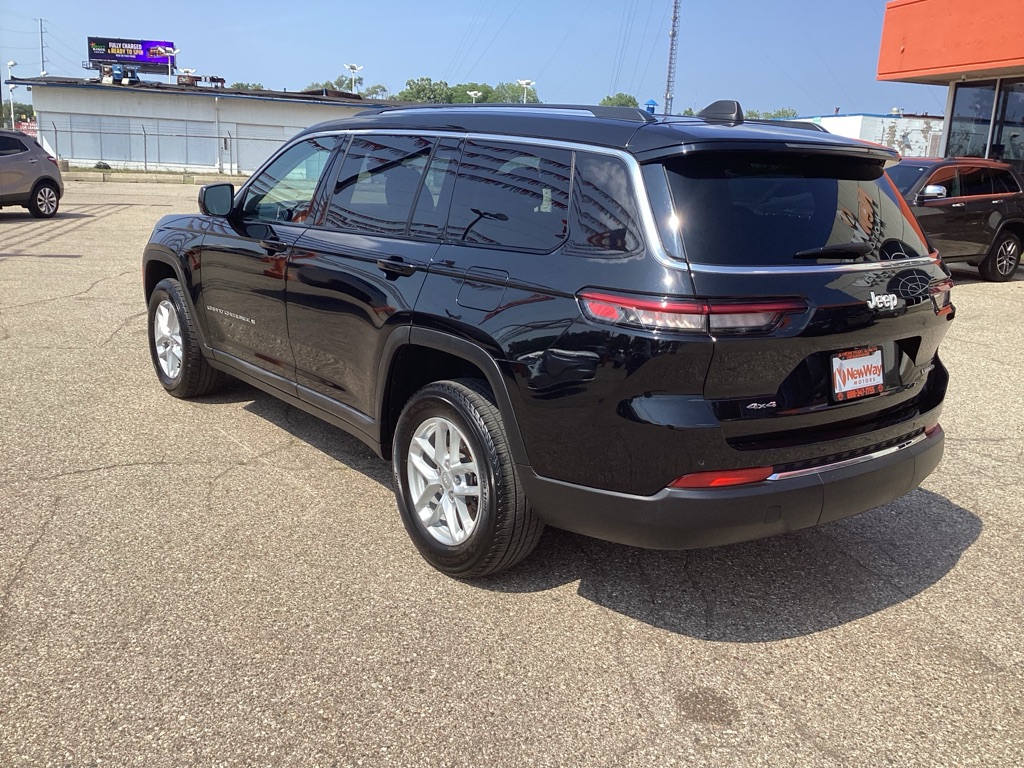 Photo 9 of this JEEP GRAND CHEROKEE