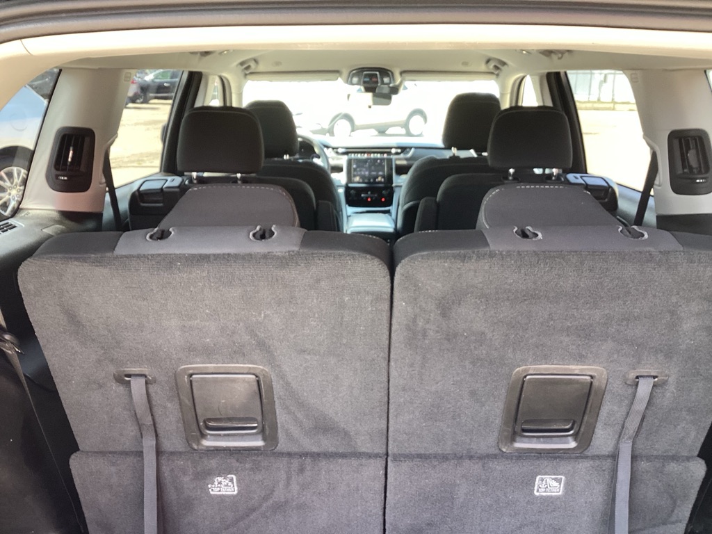 Photo 12 of this JEEP GRAND CHEROKEE