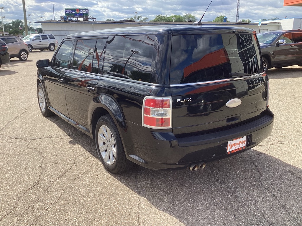 Photo 9 of this FORD FLEX