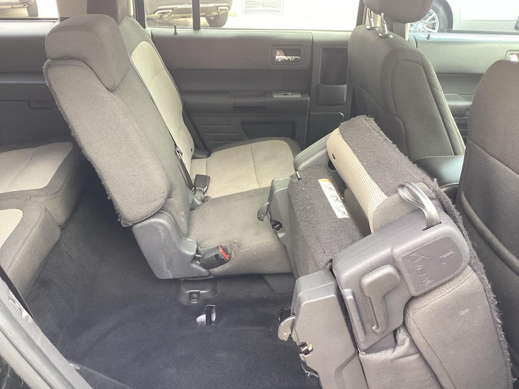 Photo 18 of this FORD FLEX