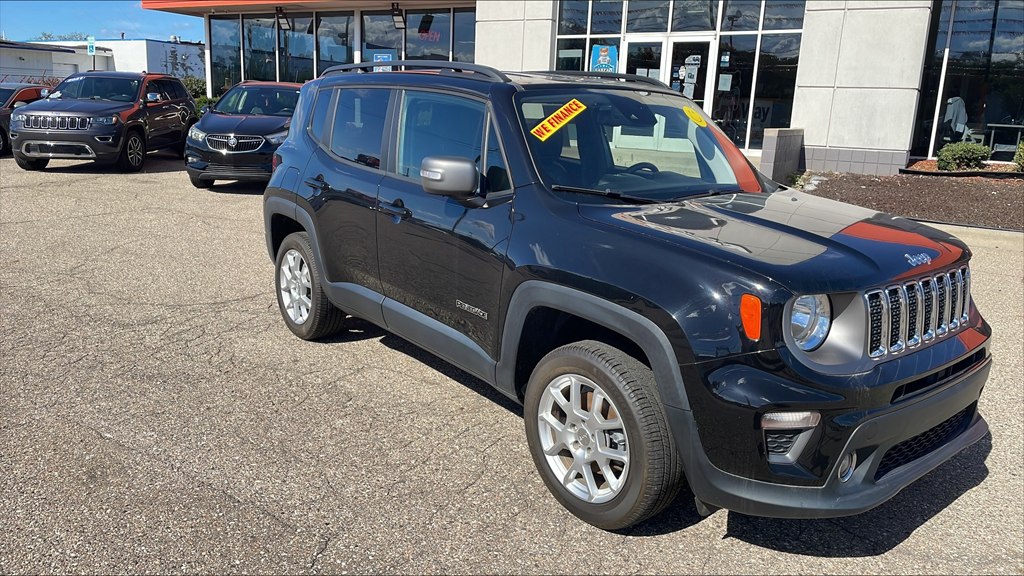 Photo 4 of this JEEP RENEGADE