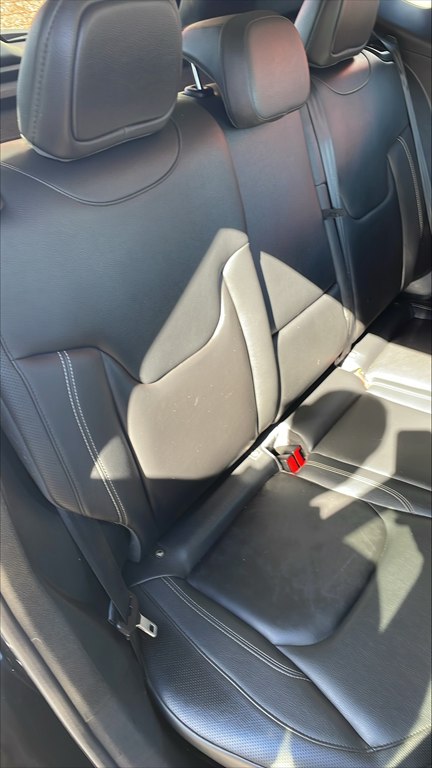 Photo 24 of this JEEP RENEGADE