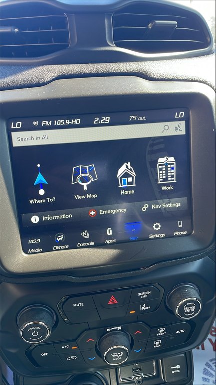 Photo 13 of this JEEP RENEGADE