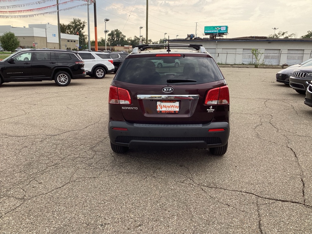 Photo 8 of this KIA SORENTO