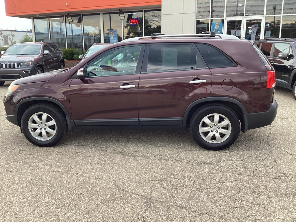 Photo 10 of this KIA SORENTO