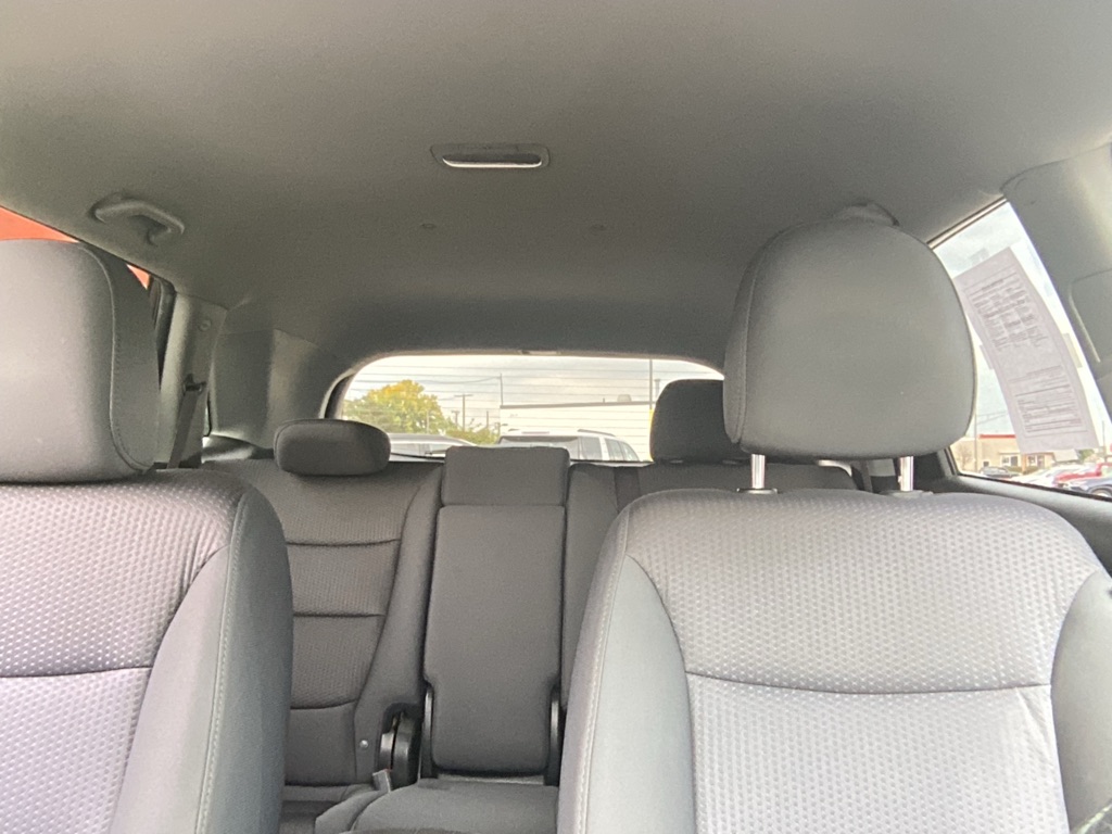 Photo 11 of this KIA SORENTO