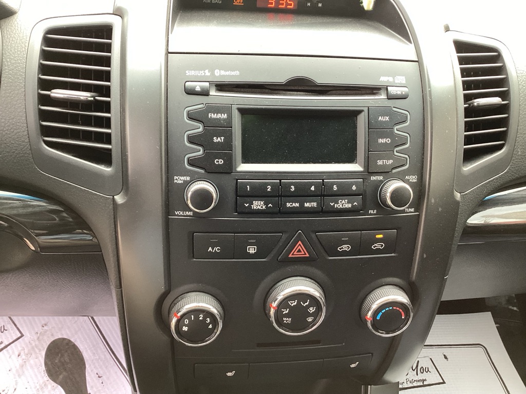 Photo 16 of this KIA SORENTO