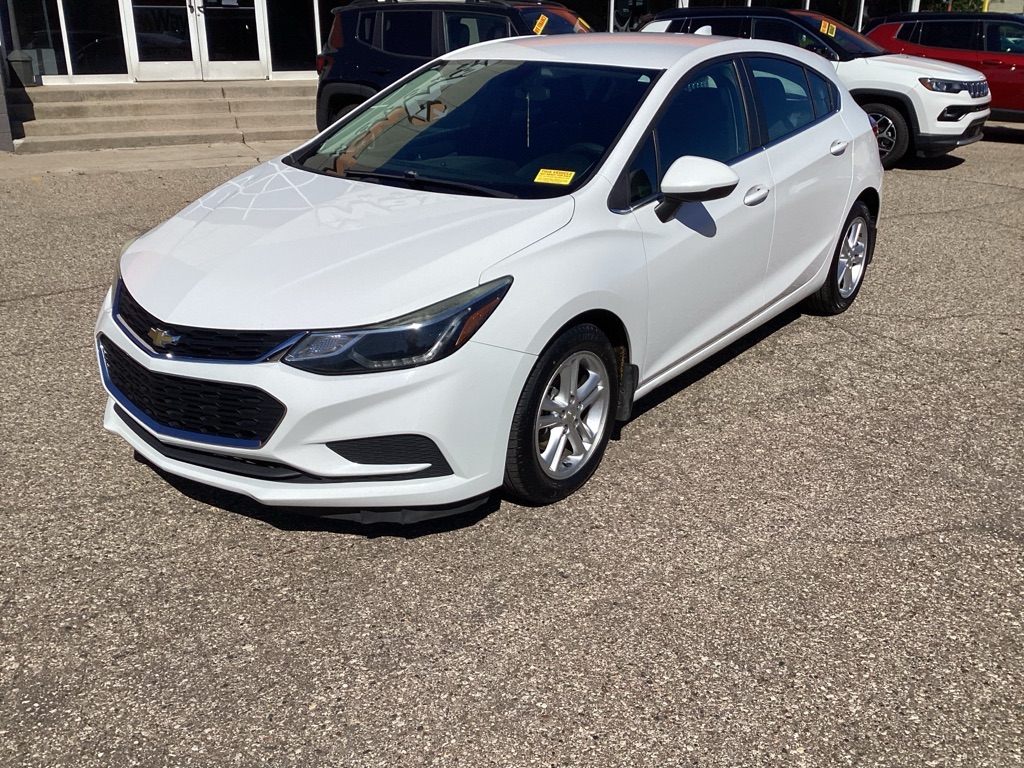 Photo 2 of this CHEVROLET CRUZE