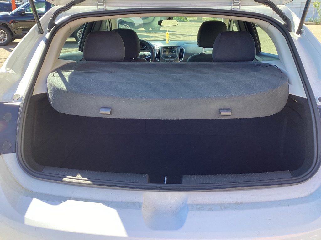 Photo 11 of this CHEVROLET CRUZE