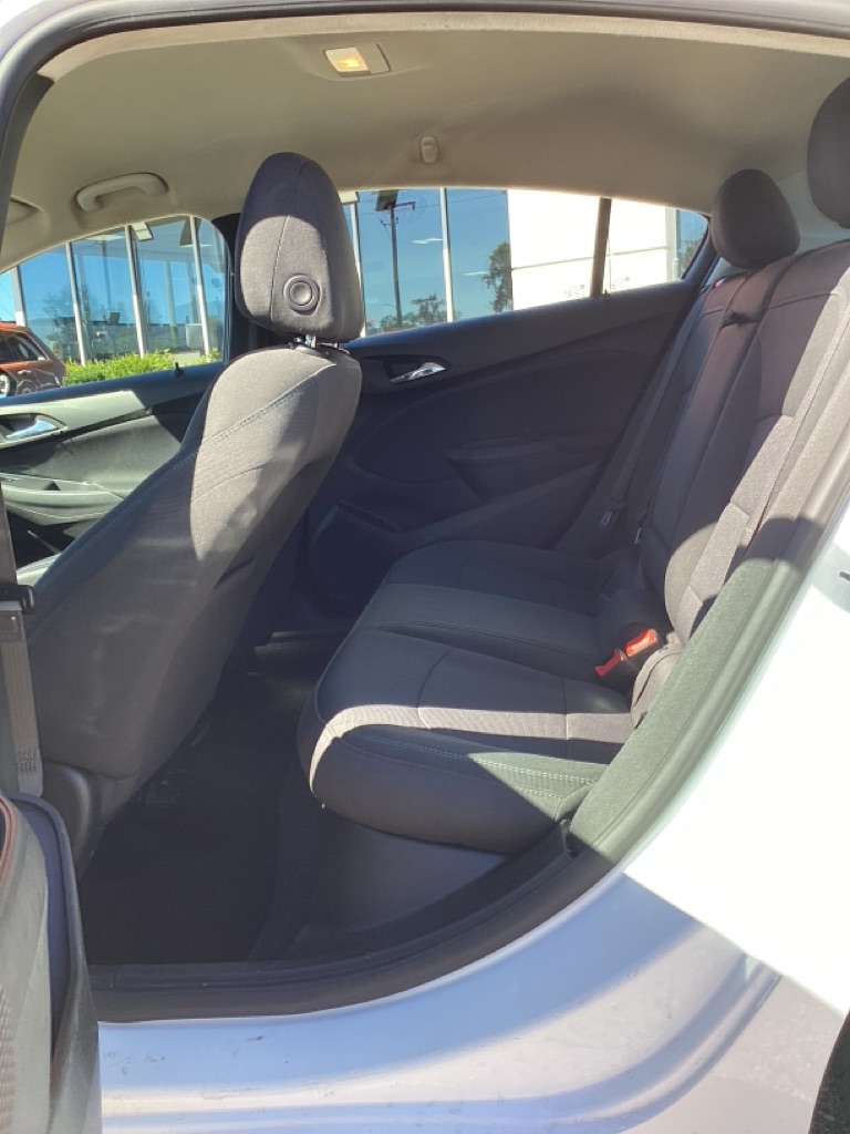 Photo 13 of this CHEVROLET CRUZE