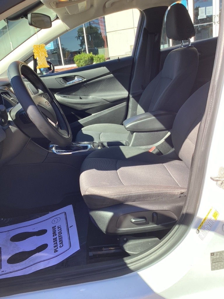 Photo 14 of this CHEVROLET CRUZE
