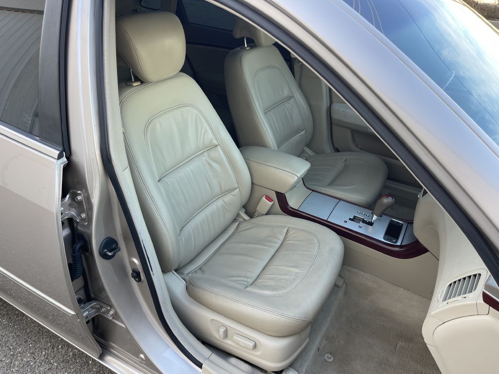 Photo 22 of this HYUNDAI AZERA