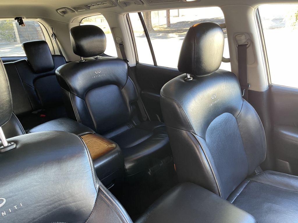 Photo 25 of this INFINITI QX56