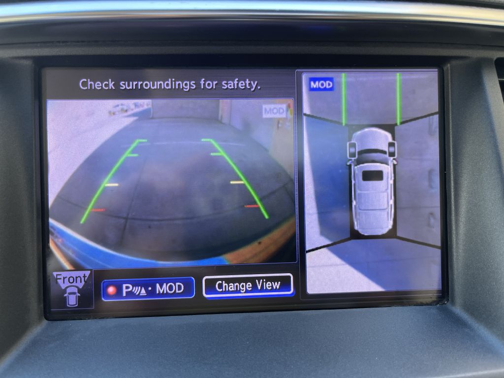 Photo 35 of this INFINITI QX56