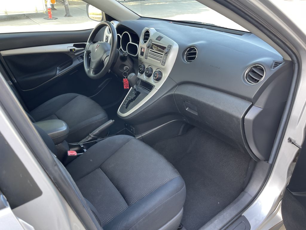 Photo 17 of this PONTIAC VIBE