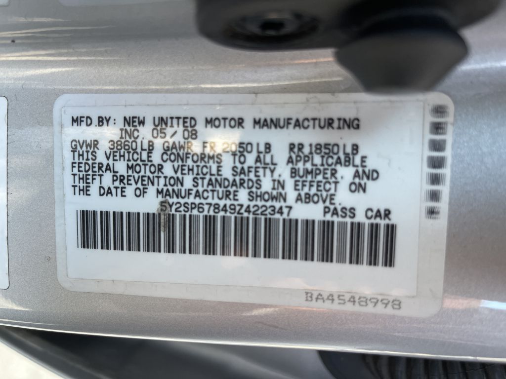 Photo 32 of this PONTIAC VIBE